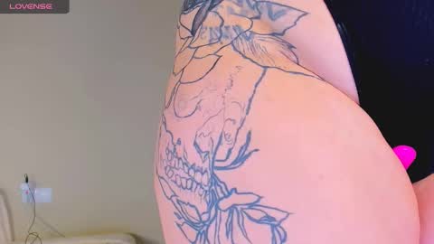 Snapshot of marrenar chatting on October 5, 2025, 4:22 am Mari online show from October 5, 2025, 4:22 am