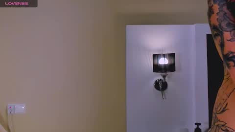 Snapshot of marrenar chatting on October 6, 2025, 6:22 am Mari online show from October 6, 2025, 6:22 am