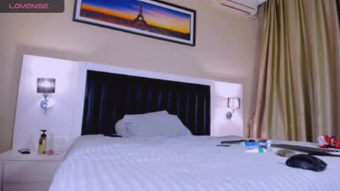 Snapshot of marrenar chatting on October 19, 2025, 5:19 am Mari online show from October 19, 2025, 5:19 am