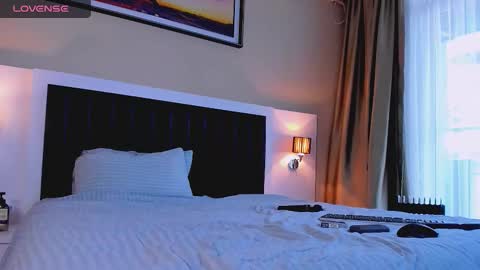 Snapshot of marrenar chatting on November 6, 2025, 8:04 am Mari online show from November 6, 2025, 8:04 am