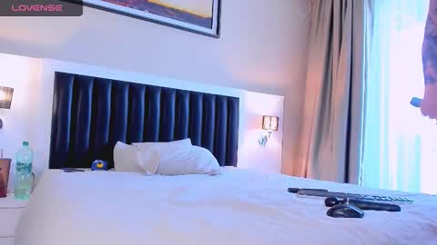 Snapshot of marrenar chatting on November 18, 2025, 7:02 am Mari online show from November 18, 2025, 7:02 am