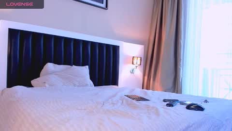 Snapshot of marrenar chatting on November 19, 2025, 7:19 am Mari online show from November 19, 2025, 7:19 am