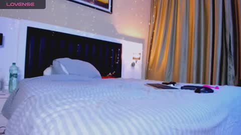 Snapshot of marrenar chatting on December 14, 2025, 7:14 am Mari online show from December 14, 2025, 7:14 am