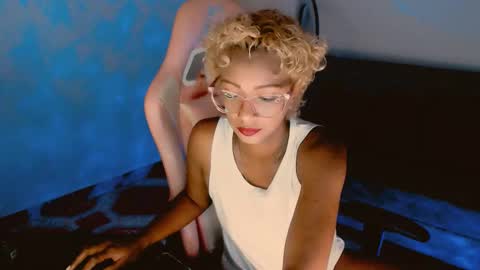 Snapshot of marryme00 chatting on November 18, 2025, 2:43 pm May online show from November 18, 2025, 2:43 pm