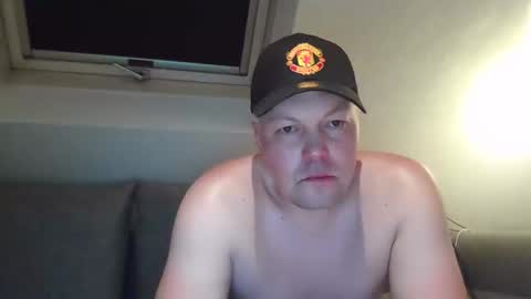 Snapshot of mars0481 chatting on December 14, 2024, 1:39 am mars0481 online show from December 14, 2024, 1:39 am