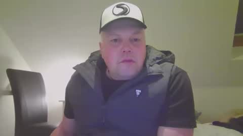 Snapshot of mars0481 chatting on November 18, 2025, 10:14 pm mars0481 online show from November 18, 2025, 10:14 pm