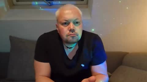 Snapshot of mars0481 chatting on December 1, 2025, 12:59 am mars0481 online show from December 1, 2025, 12:59 am