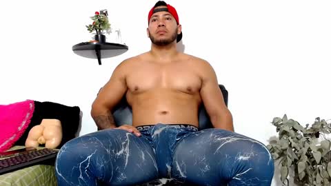 Snapshot of martin_fiit chatting on January 30, 2025, 4:24 pm Martin instagrammartinfiit online show from January 30, 2025, 4:24 pm