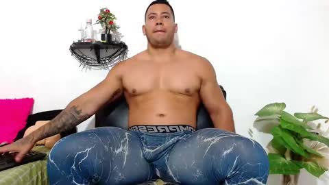 Snapshot of martin_fiit chatting on September 14, 2025, 3:16 am Martin instagrammartinfiit online show from September 14, 2025, 3:16 am