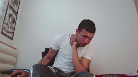 martin_smith20 online show from December 2, 2025, 11:59 am