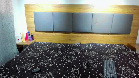  M A R T I N A  online show from November 15, 2025, 1:18 pm