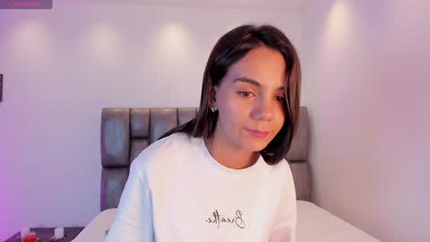 Snapshot of martina_mancinii chatting on January 11, 2025, 12:40 pm Martina online show from January 11, 2025, 12:40 pm