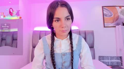 Snapshot of martina_mancinii chatting on September 19, 2025, 1:01 pm Martina online show from September 19, 2025, 1:01 pm