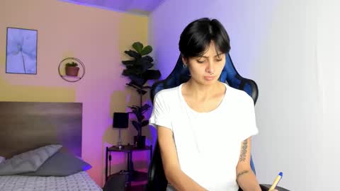 Martina and Anastasia online show from December 4, 2025, 8:17 pm