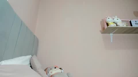 Snapshot of mary_cute9 chatting on November 20, 2025, 12:16 pm mary_cute9 online show from November 20, 2025, 12:16 pm