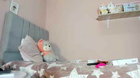 Snapshot of mary_cute9 chatting on November 29, 2025, 12:08 pm mary_cute9 online show from November 29, 2025, 12:08 pm