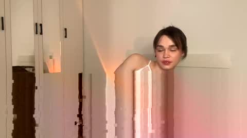 Mary online show from February 20, 2025, 6:24 pm