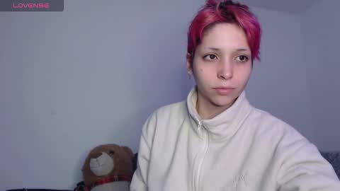                      100   online show from October 11, 2025, 12:15 pm