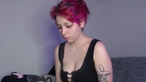                      100   online show from October 14, 2025, 9:10 am