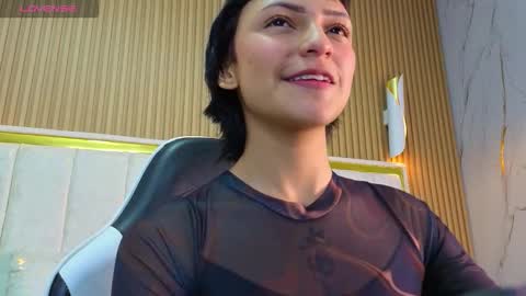 mary_luxx_tp online show from December 16, 2025, 3:22 am