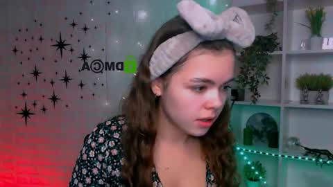 Mary online show from December 2, 2025, 10:31 am