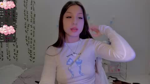 Snapshot of mary_tim chatting on February 16, 2025, 8:22 pm Maryana online show from February 16, 2025, 8:22 pm