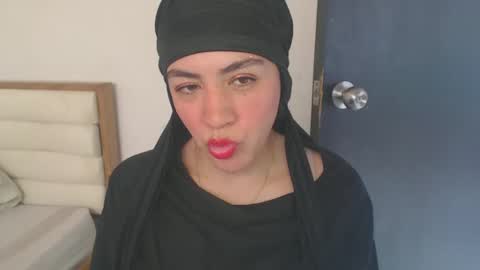Snapshot of maryam_arabicmilk chatting on February 14, 2025, 2:44 pm maryam_arabicmilk online show from February 14, 2025, 2:44 pm