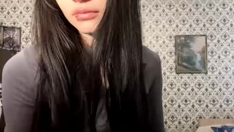 Snapshot of maryamtraylor chatting on December 3, 2025, 6:54 am Sofia online show from December 3, 2025, 6:54 am