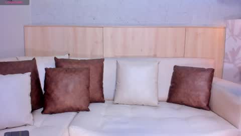 Snapshot of maryevans_ chatting on February 4, 2025, 12:11 pm online show from February 4, 2025, 12:11 pm