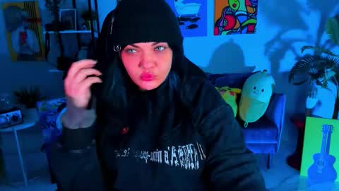 Mary online show from November 8, 2025, 2:23 am