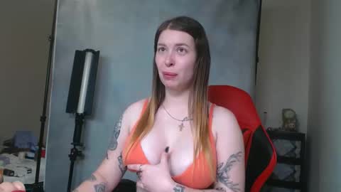 Snapshot of maryhotloves chatting on October 10, 2025, 1:54 pm MaryHotLoves online show from October 10, 2025, 1:54 pm