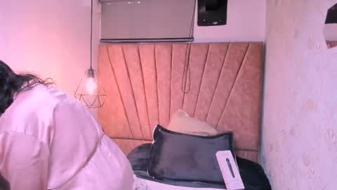 Snapshot of marylinmilf chatting on October 17, 2025, 7:49 pm Marylin online show from October 17, 2025, 7:49 pm