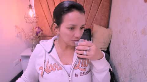 Snapshot of marylinmilf chatting on October 18, 2025, 8:09 pm Marylin online show from October 18, 2025, 8:09 pm