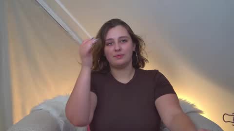 Snapshot of marymurrays chatting on September 8, 2025, 6:40 pm MaryMurrays online show from September 8, 2025, 6:40 pm