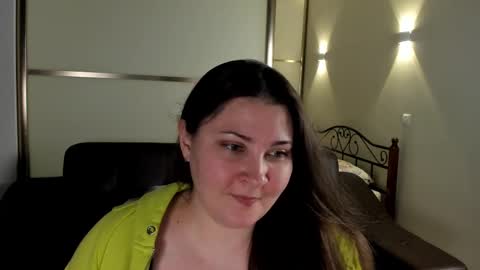 Snapshot of maryswon chatting on February 11, 2025, 6:44 pm Mary online show from February 11, 2025, 6:44 pm