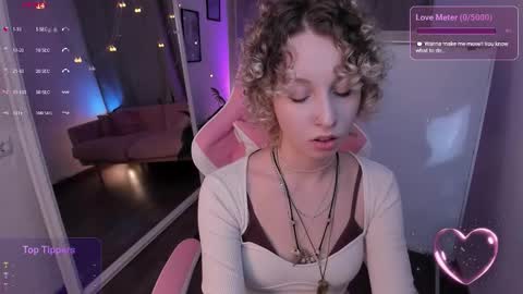 Mary online show from December 3, 2025, 5:37 am