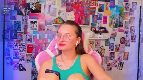 Snapshot of maryyy_may chatting on October 18, 2025, 6:41 pm maryyy_may online show from October 18, 2025, 6:41 pm