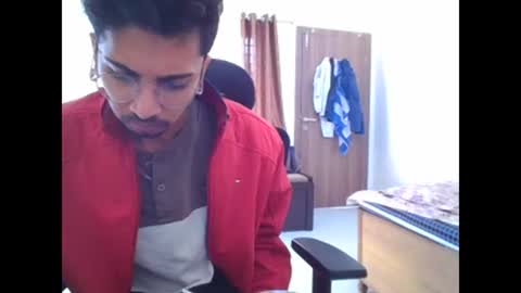 maskboyz2003 online show from December 13, 2024, 4:11 am