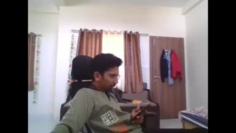 maskboyz2003 online show from December 19, 2024, 8:23 am