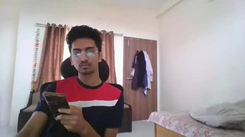 maskboyz2003 online show from December 28, 2024, 4:08 am