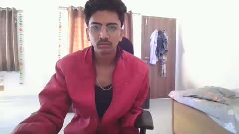 maskboyz2003 online show from January 8, 2025, 2:57 am