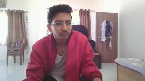 maskboyz2003 online show from January 8, 2025, 6:20 am