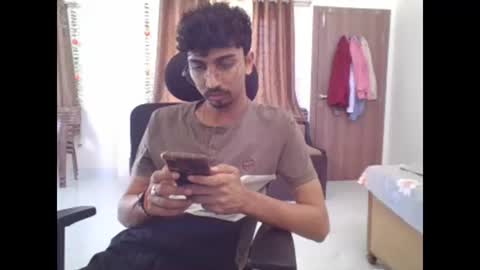 maskboyz2003 online show from February 17, 2025, 7:58 am