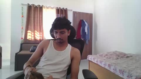 maskboyz2003 online show from February 19, 2025, 4:34 am