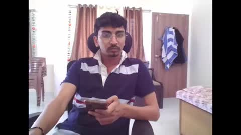 maskboyz2003 online show from March 3, 2025, 7:21 am