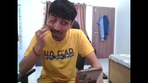 maskboyz2003 online show from March 5, 2025, 7:38 am