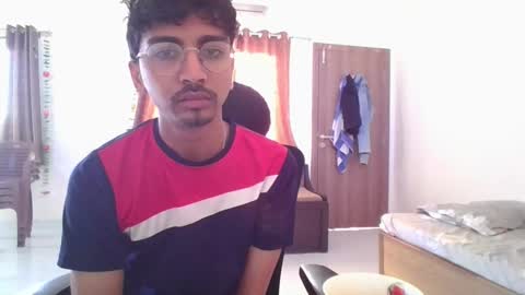 maskboyz2003 online show from March 9, 2025, 2:29 am