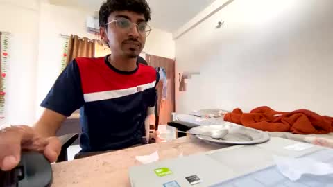 maskboyz2003 online show from March 11, 2025, 6:10 am