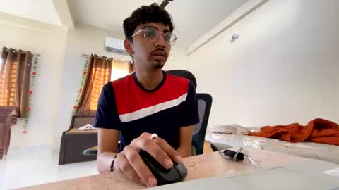 maskboyz2003 online show from March 12, 2025, 3:02 am