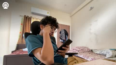 maskboyz2003 online show from September 18, 2025, 4:58 am